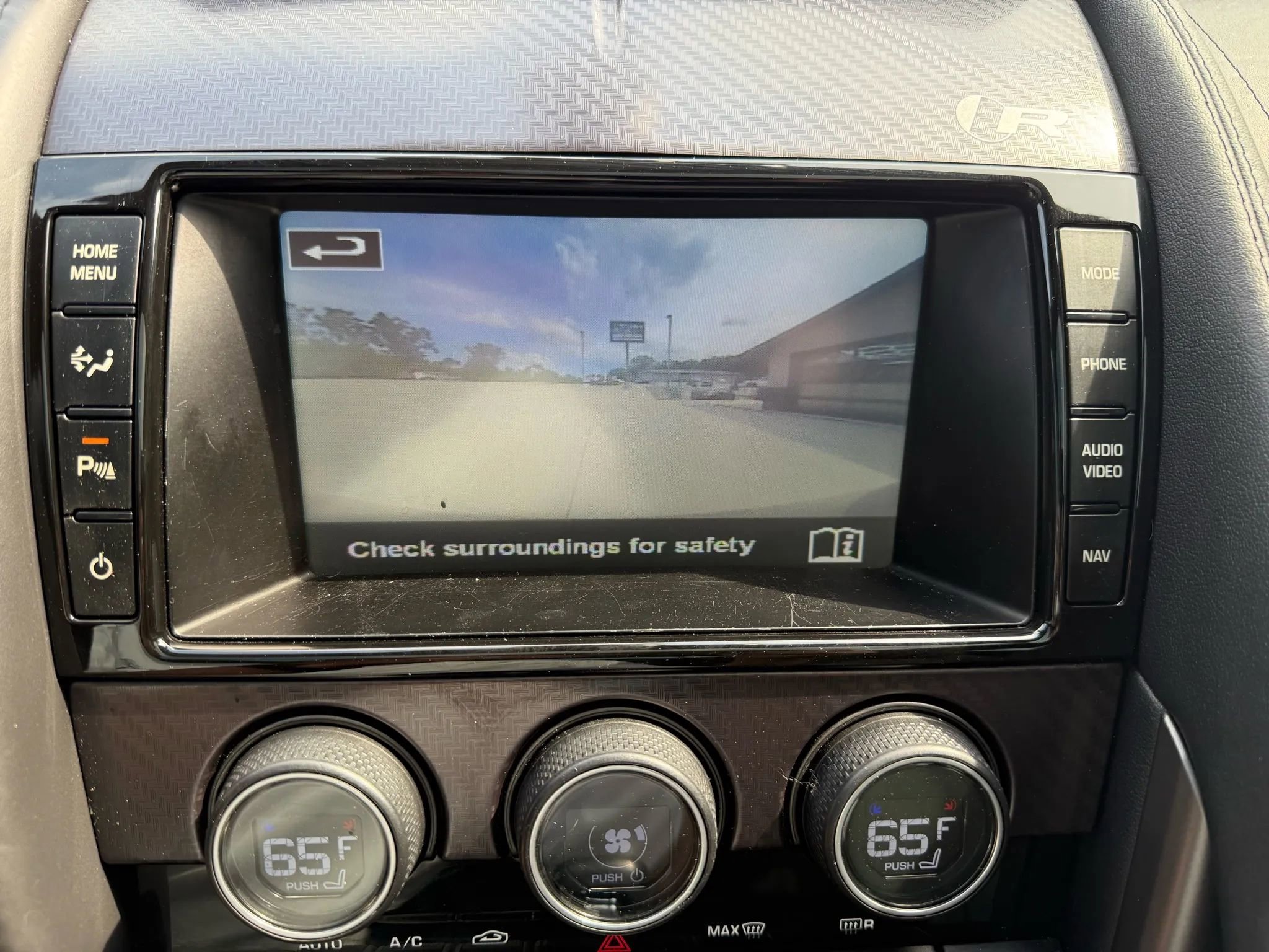 Used 2015 Jaguar F-TYPE R image 25