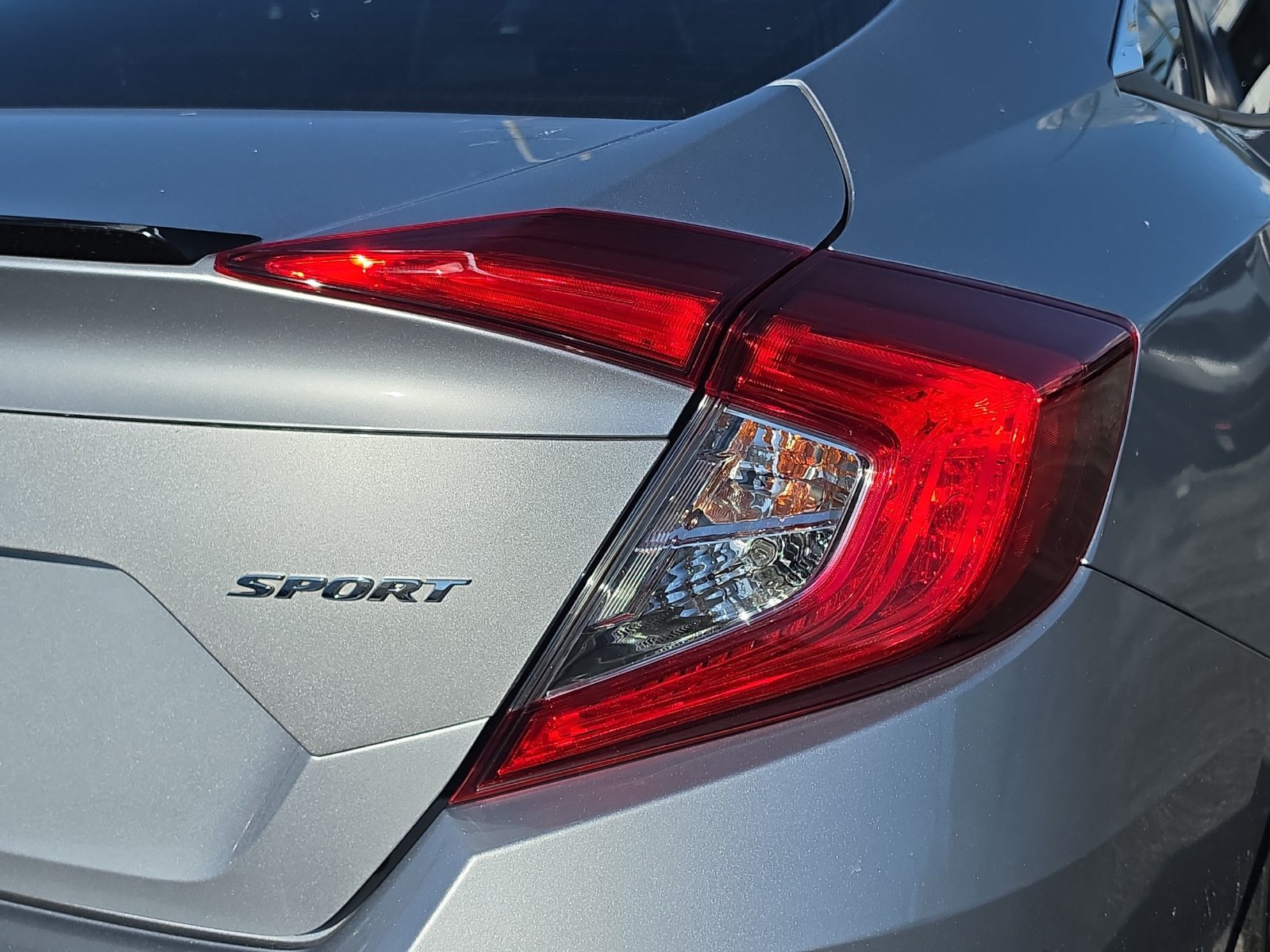 Used 2020 Honda Civic Sport image 8