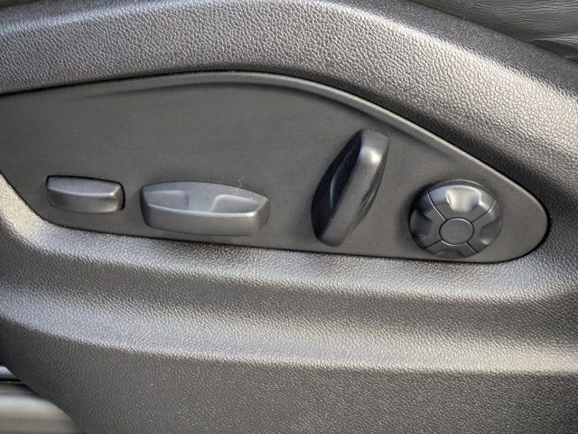 Used 2022 Porsche Cayenne S Platinum image 18