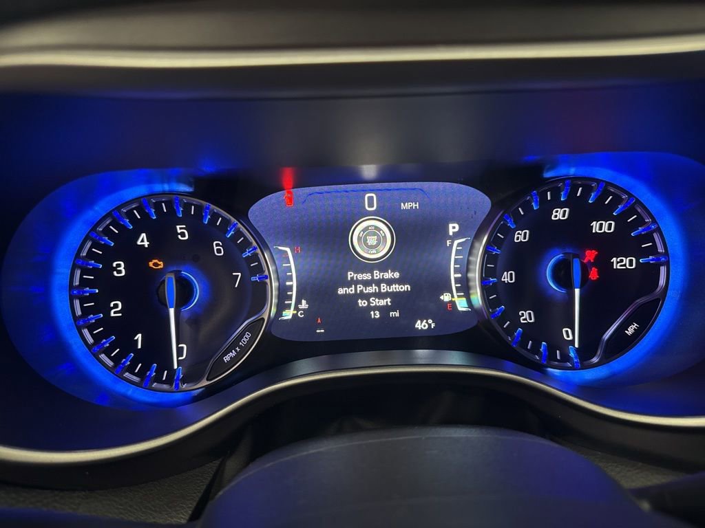 New 2026 Chrysler Pacifica Select AWD/4WD image 18