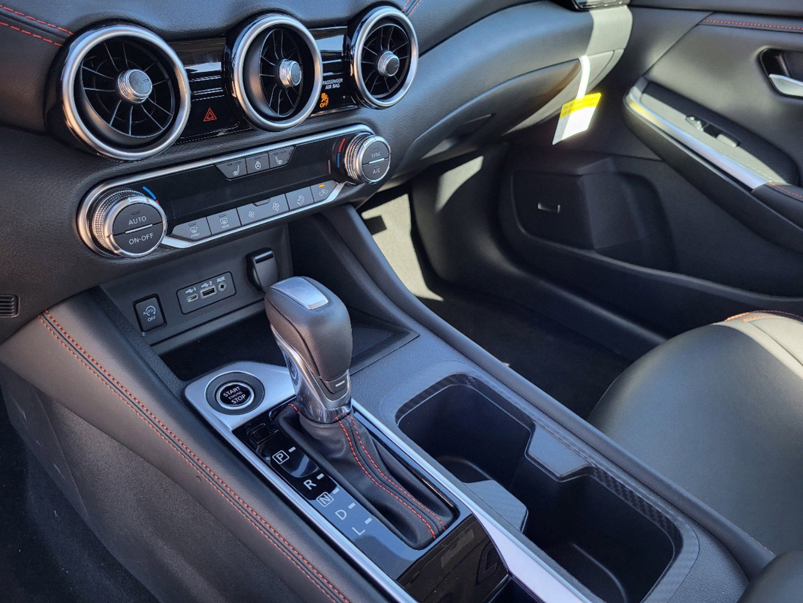 New 2025 Nissan Sentra SR w/ SR Premium Package image 15