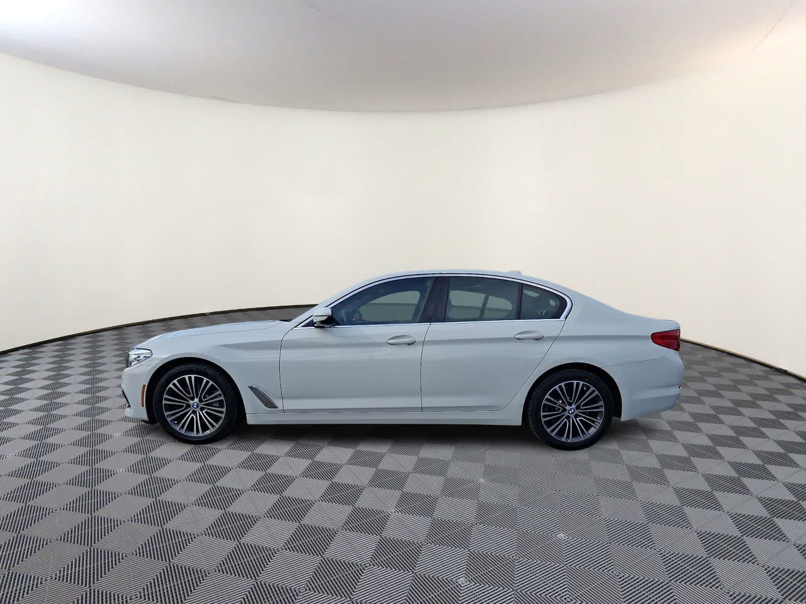 Used 2020 BMW 530i xDrive w/ Convenience Package AWD/4WD image 7