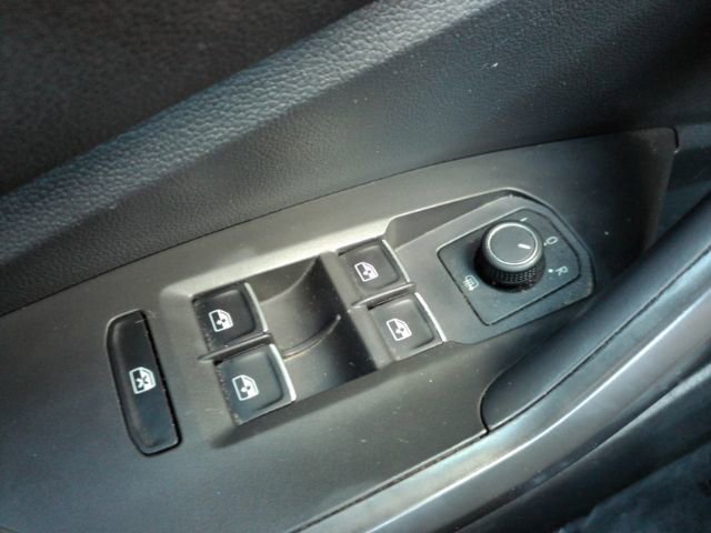 Used 2023 Volkswagen Jetta Sport image 27