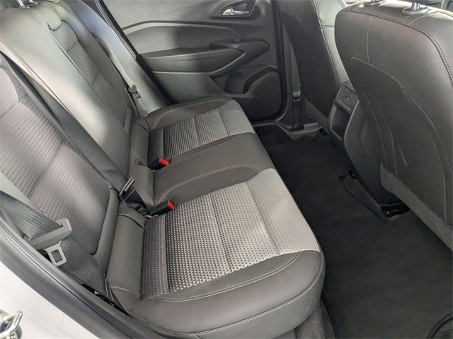 Certified 2025 Chevrolet Trax LT w/ LT Convenience Package image 28