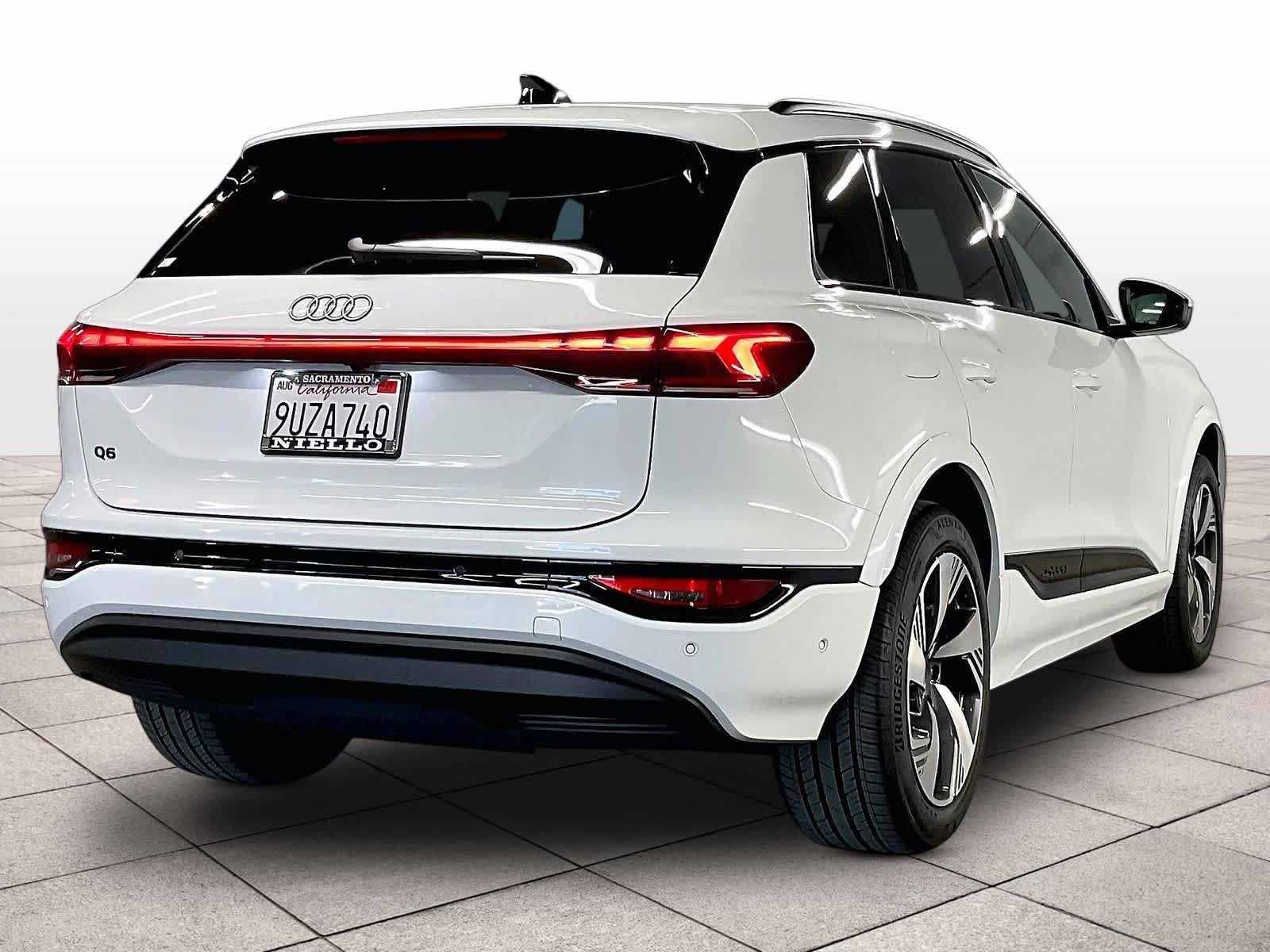 Certified 2025 Audi Q6 e-tron Premium Plus w/ Premium Plus AWD/4WD image 14