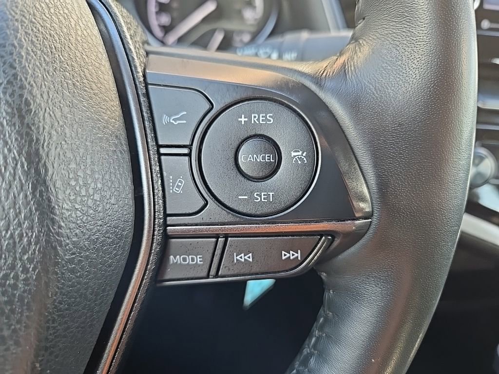 Used 2024 Toyota Camry SE w/ Cold Weather Package image 15
