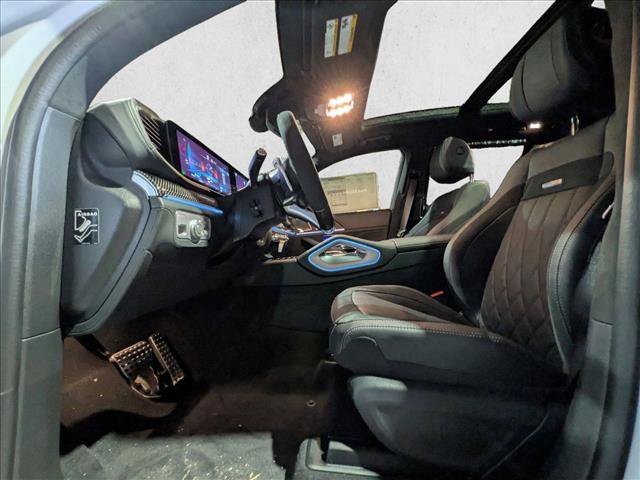 New 2026 Mercedes-Benz GLS 63 AMG 4MATIC image 4