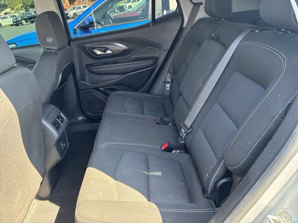 Used 2022 GMC Terrain SLE w/ Driver Convenience Package FWD image 18