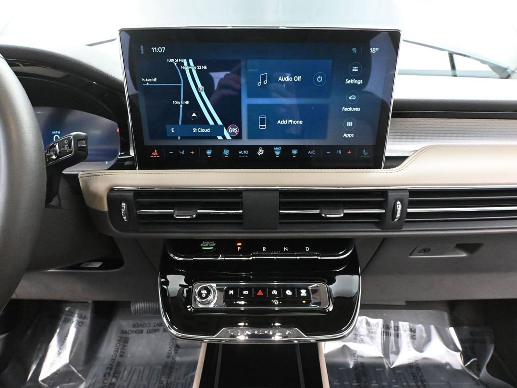 Used 2024 Lincoln Corsair AWD w/ Equipment Group 101A image 35