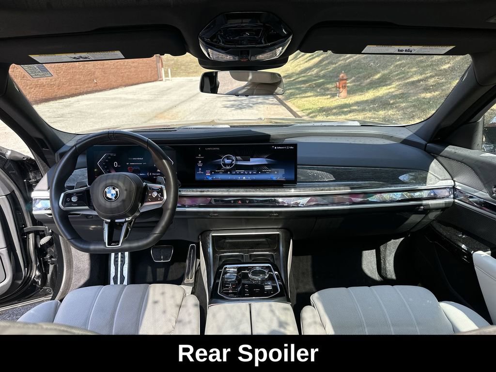 Used 2024 BMW 760i xDrive w/ Executive Package image 28