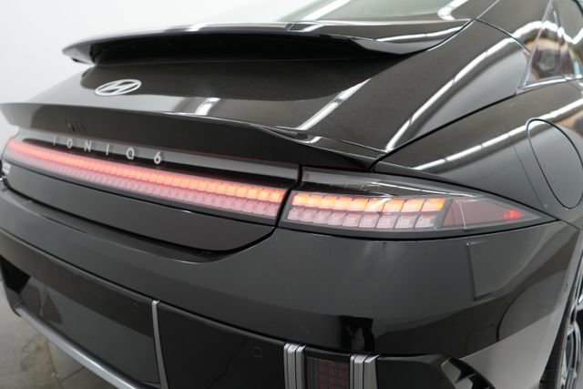 Used 2024 Hyundai Ioniq 6 Limited image 95