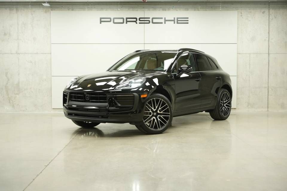 New 2026 Porsche Macan AWD/4WD image 1