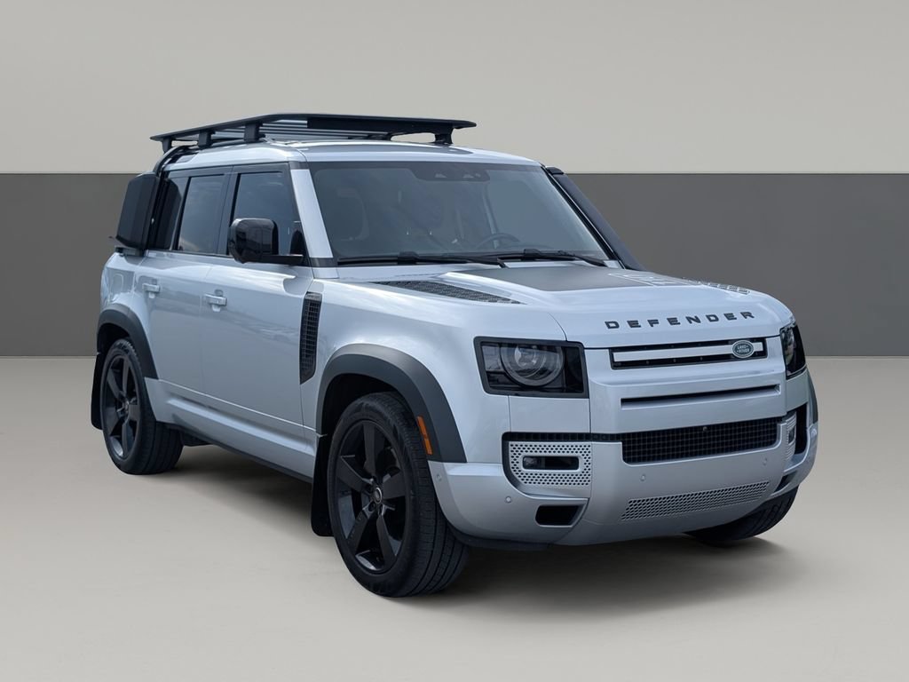 Used 2022 Land Rover Defender 110 XS Edition AWD/4WD image 2