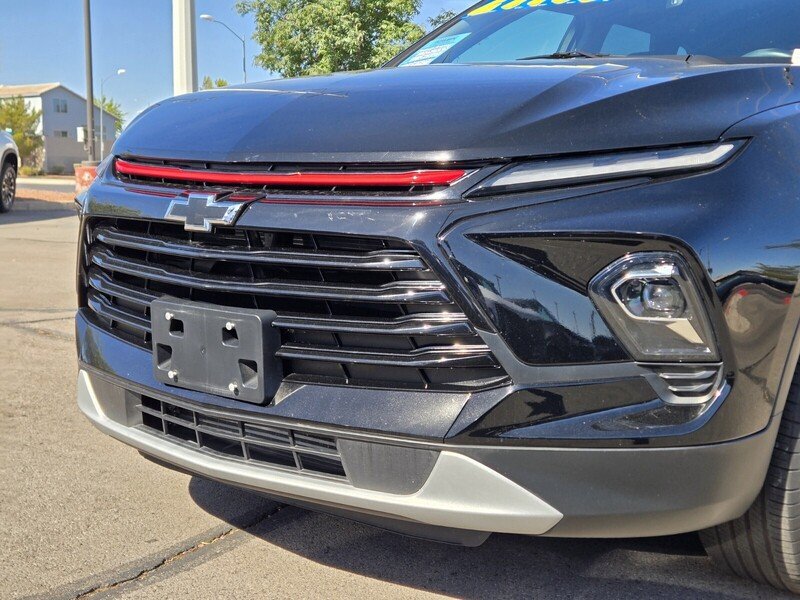 Used 2023 Chevrolet Blazer LT AWD/4WD image 9