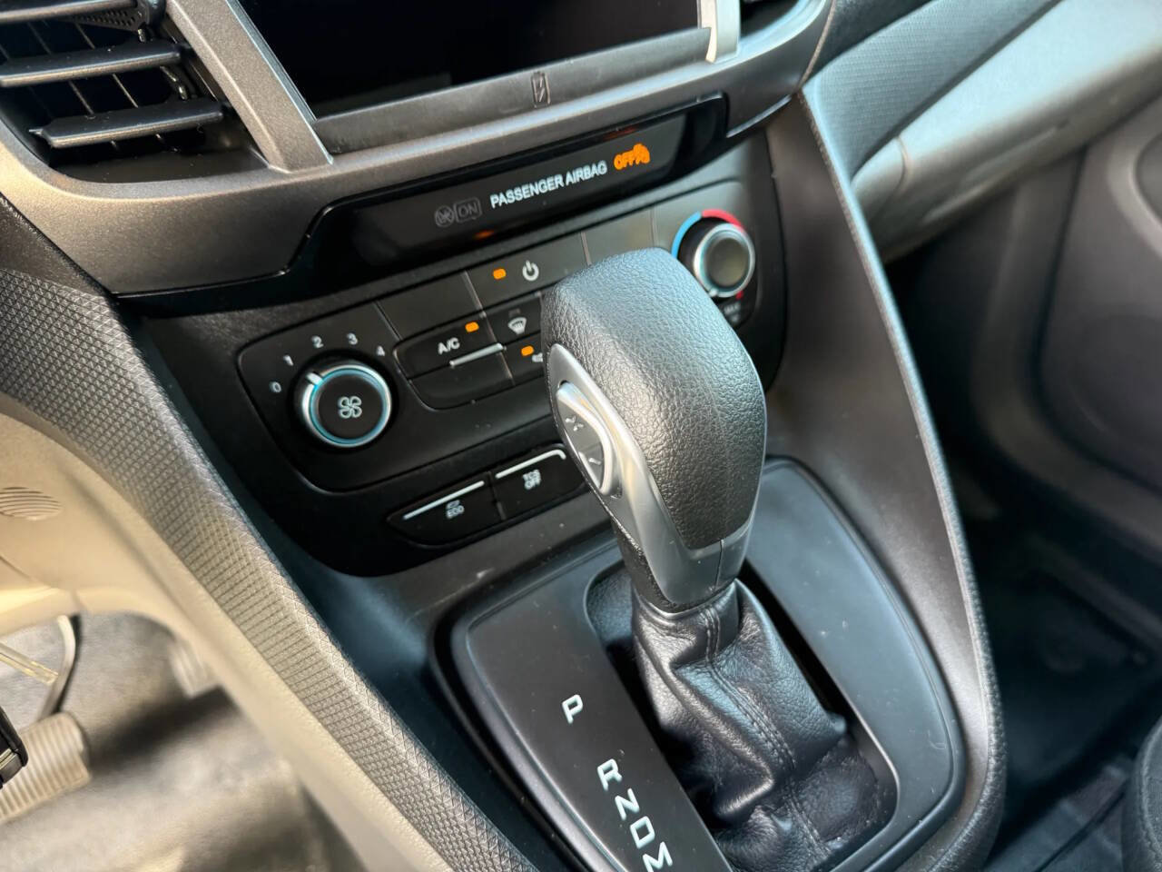 Used 2019 Ford Transit Connect XL image 13