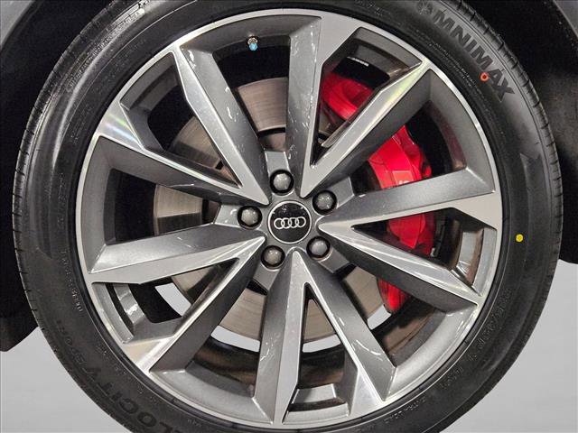 Used 2024 Audi SQ7 Prestige AWD/4WD image 23