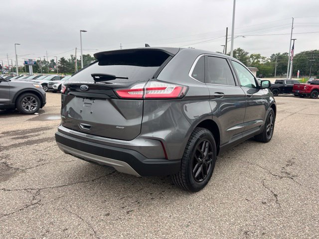 Certified 2024 Ford Edge SEL w/ Convenience Package AWD/4WD image 4