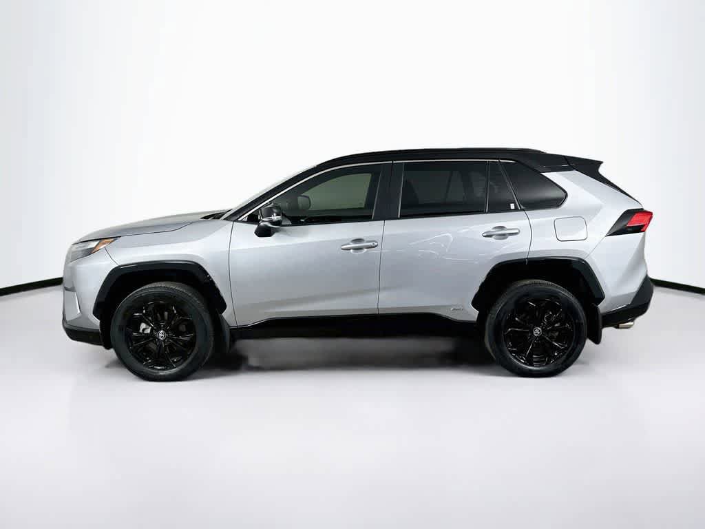 Used 2025 Toyota RAV4 XSE AWD/4WD image 3