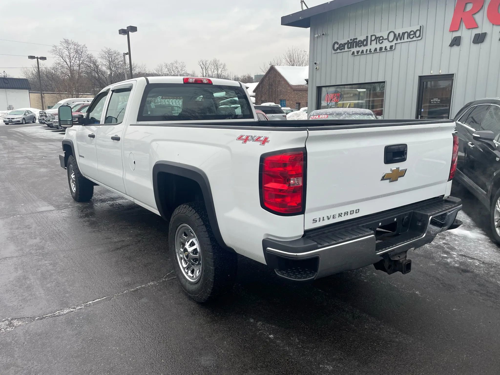 Used 2015 Chevrolet Silverado 3500 W/T image 4