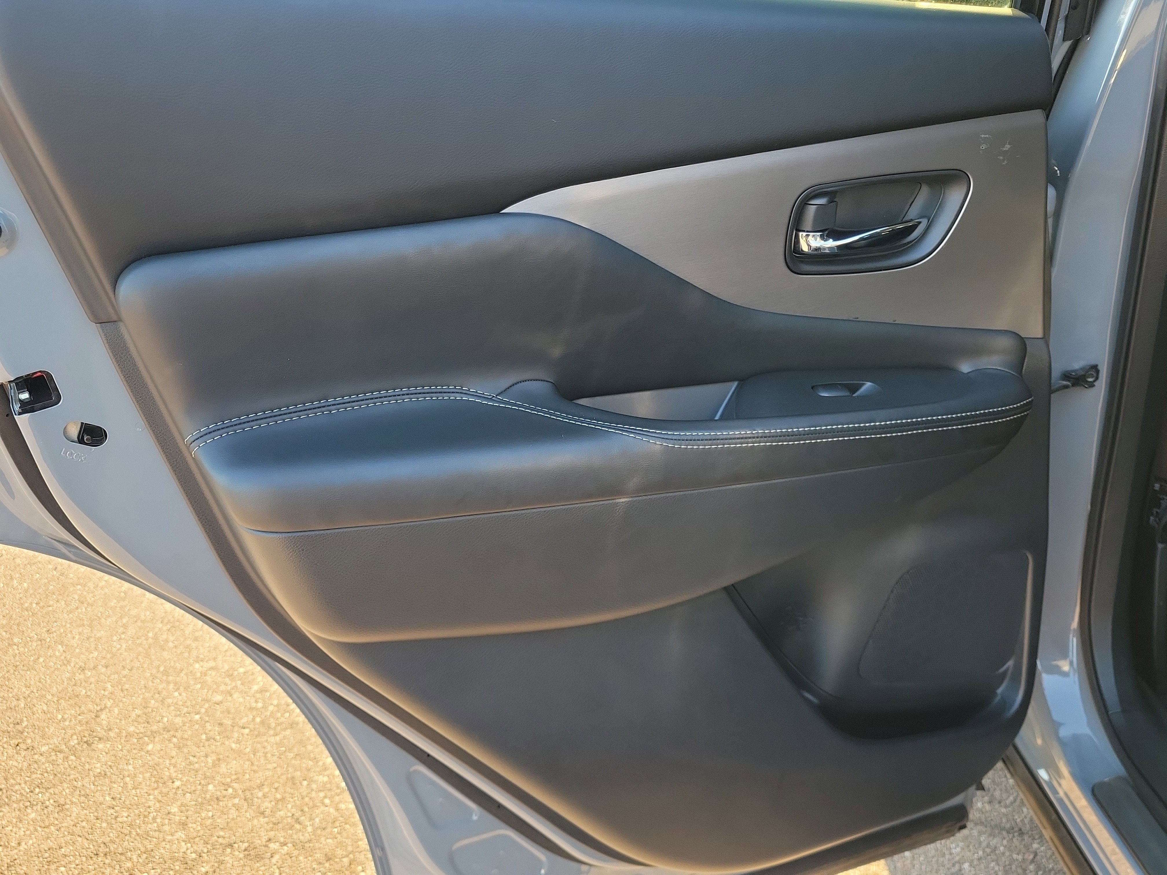 Certified 2022 Nissan Murano SV w/ SV Midnight Edition Package image 13