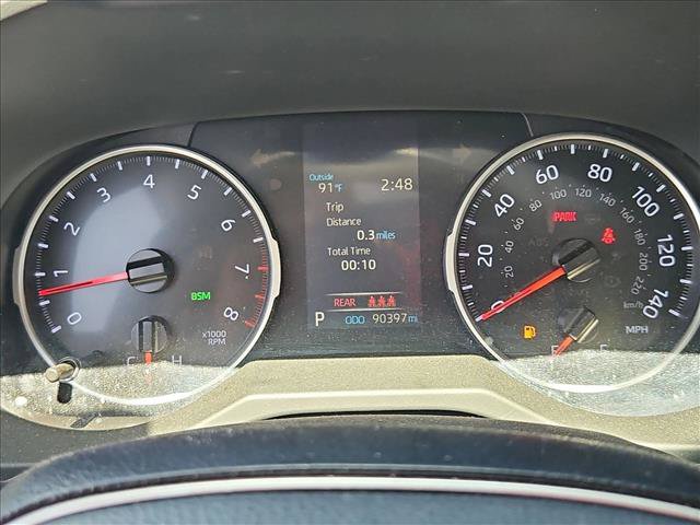 Used 2020 Toyota RAV4 XLE Premium FWD image 14