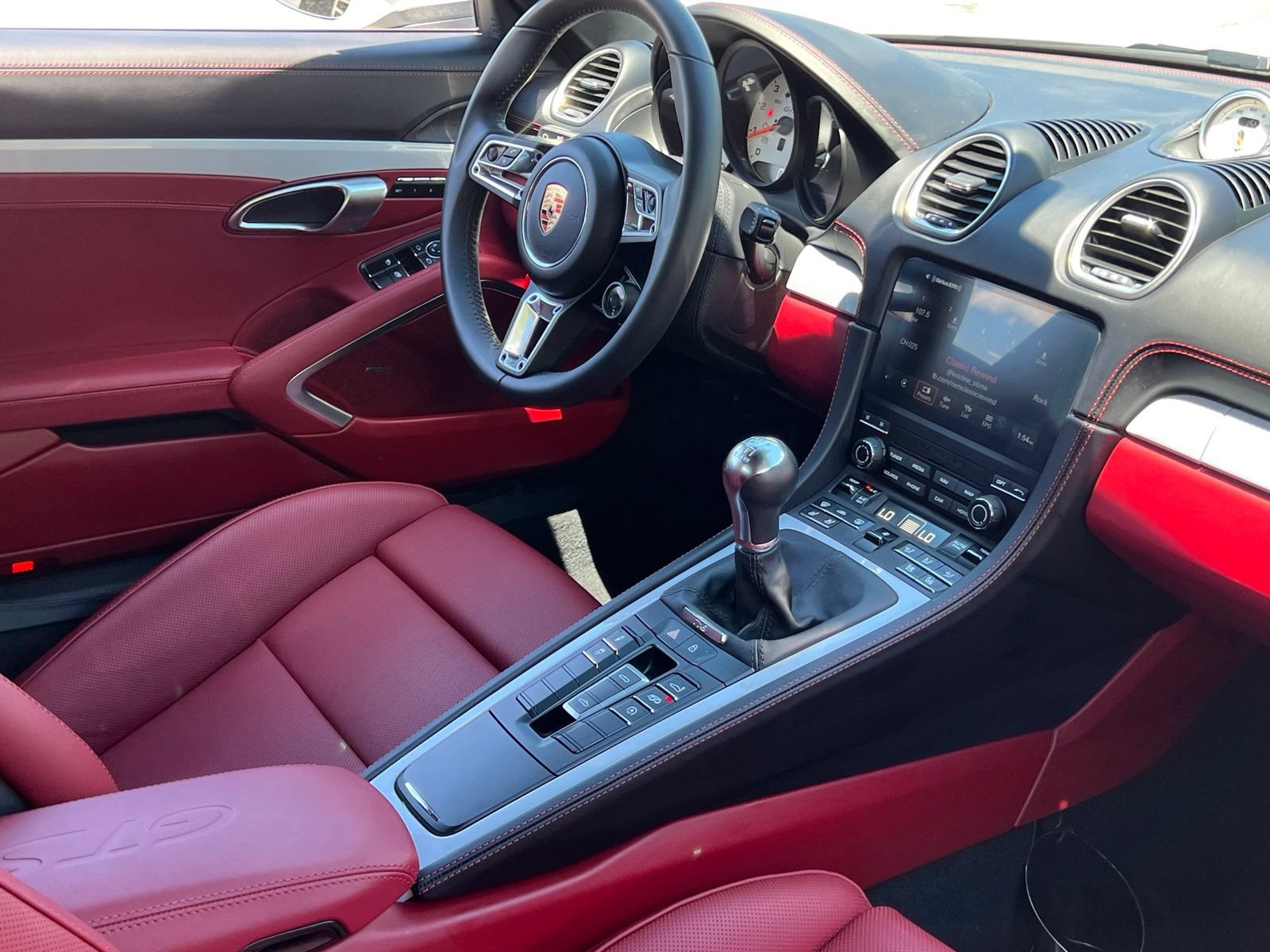 Certified 2025 Porsche 718 Boxster GTS RWD image 35