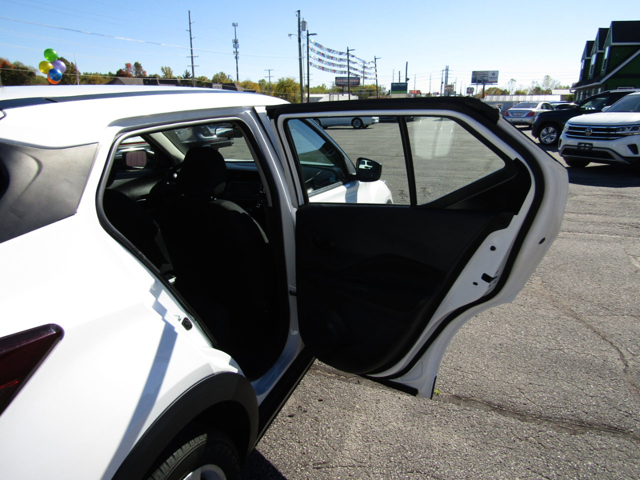 Used 2023 Nissan Kicks S image 22
