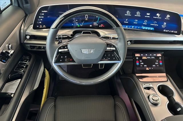 New 2026 Cadillac Vistiq Sport w/ LPO, Floor Liner Package image 14