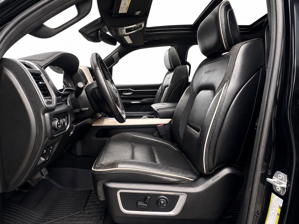 Used 2019 RAM 1500 Laramie AWD/4WD image 14