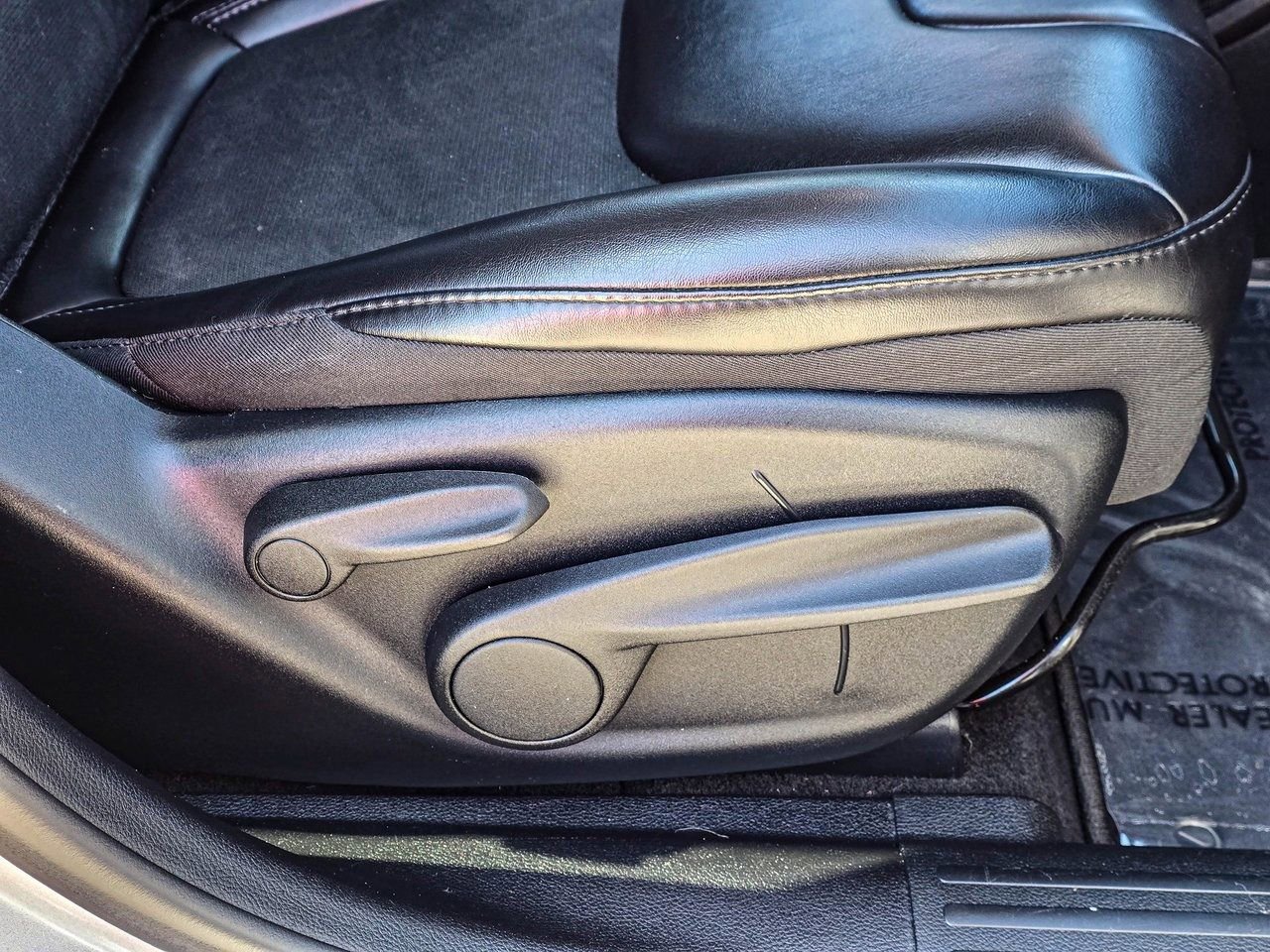 Used 2019 Jeep Cherokee Latitude Plus image 38