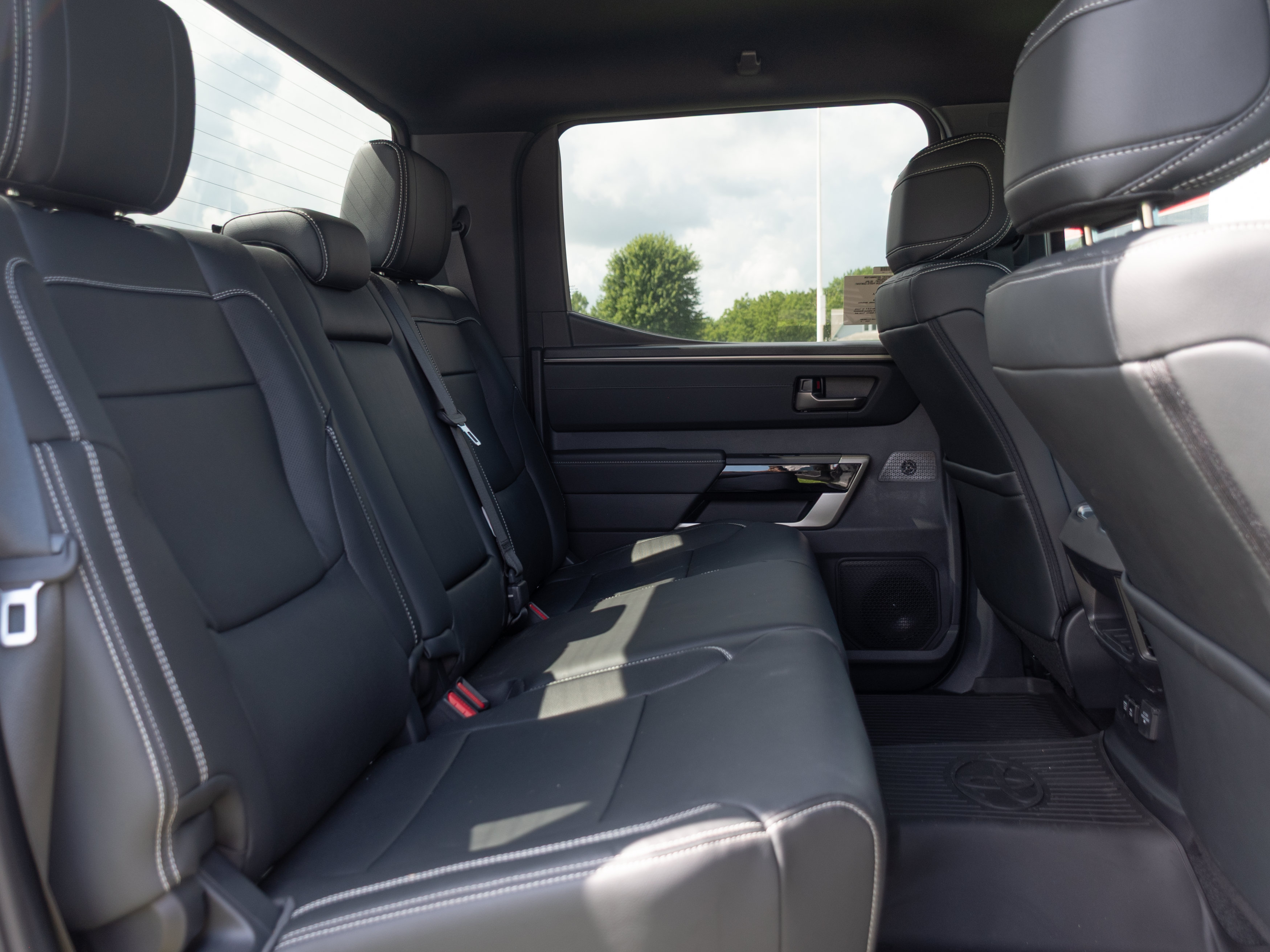 New 2026 Toyota Tundra Limited AWD/4WD image 24
