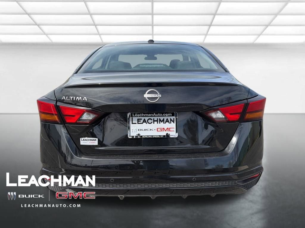 Used 2025 Nissan Altima 2.5 SV image 4