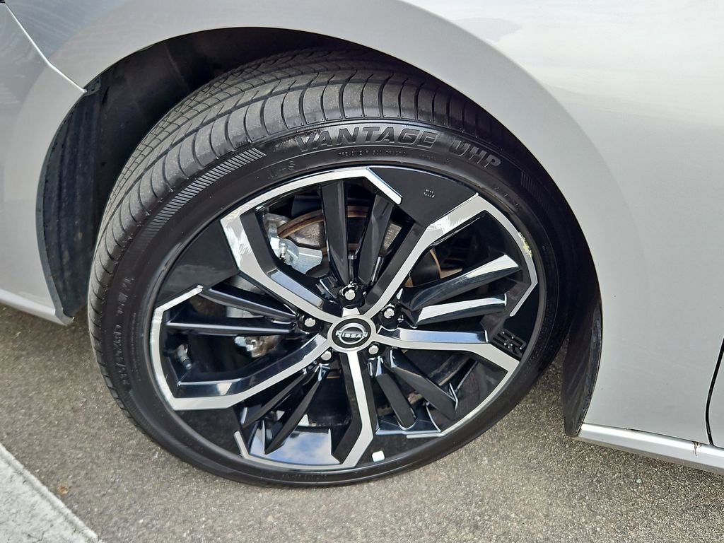 Used 2024 Nissan Altima 2.5 SR image 32