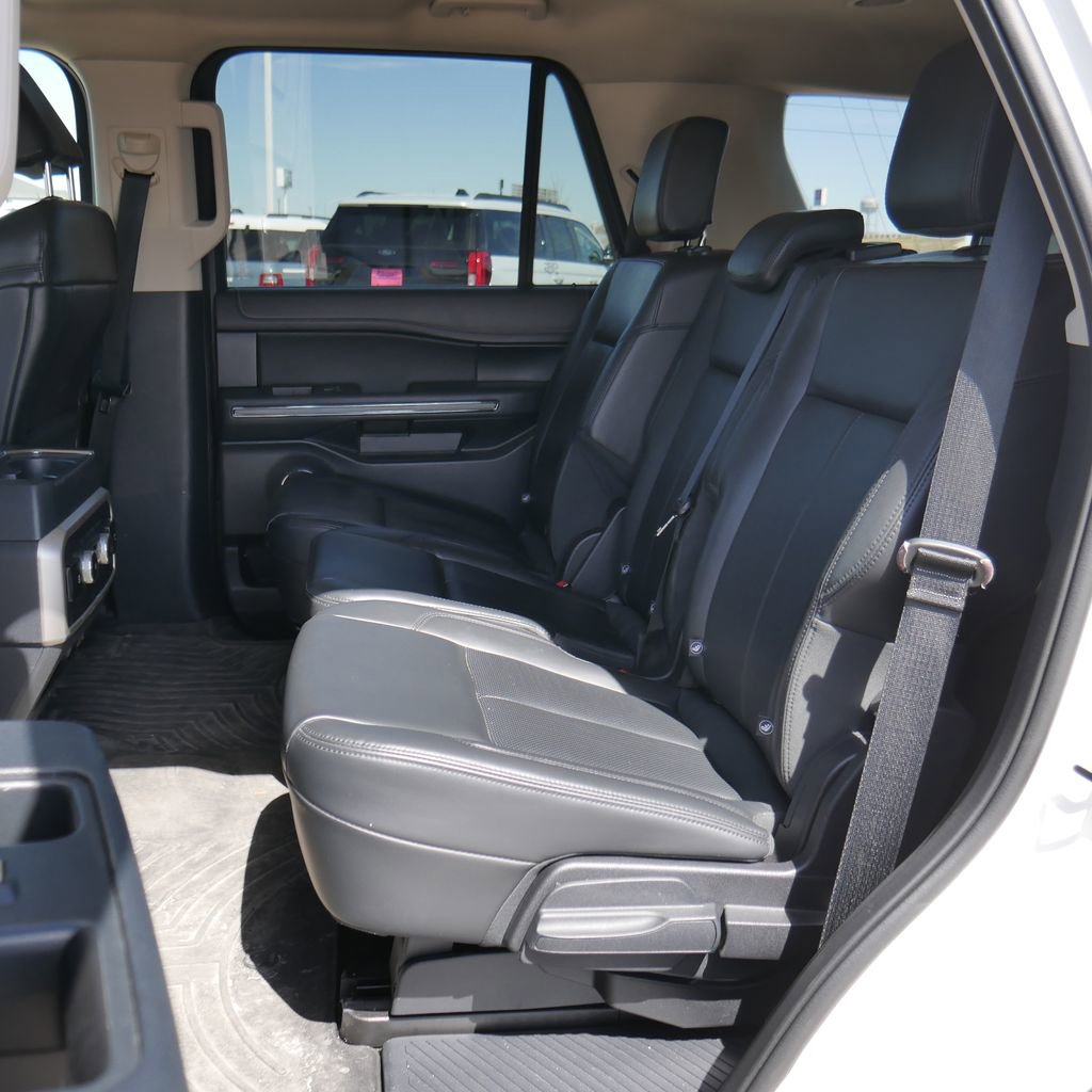 Used 2022 Ford Expedition XLT AWD/4WD image 6