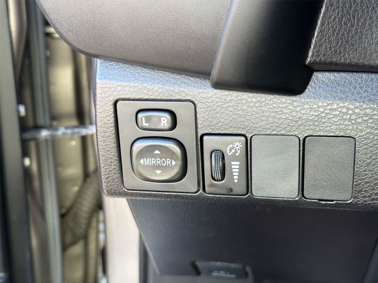 Used 2019 Toyota Corolla LE w/ Protection Package FWD image 38