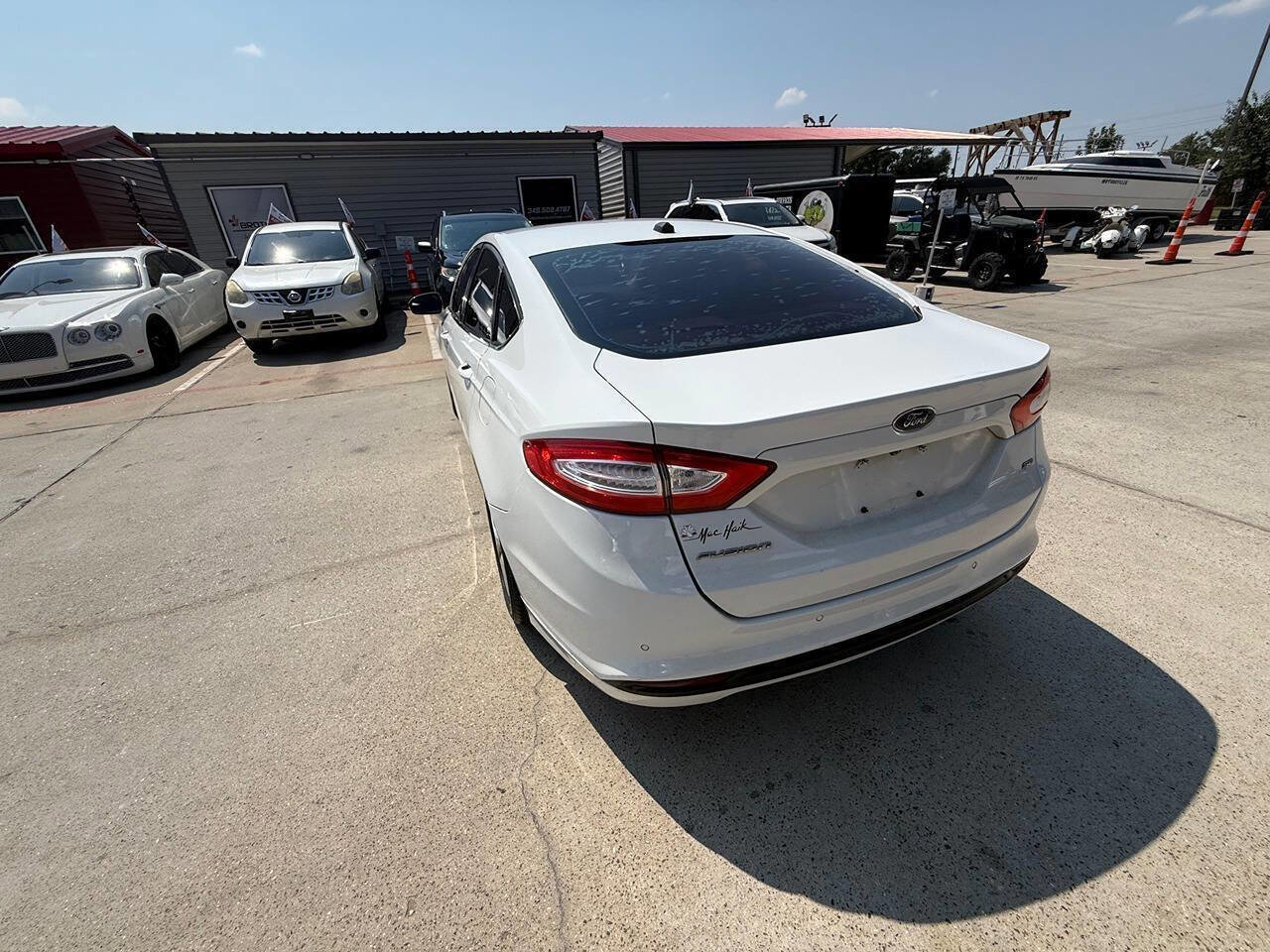 Used 2015 Ford Fusion SE image 5