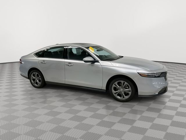 Used 2024 Honda Accord EX image 12