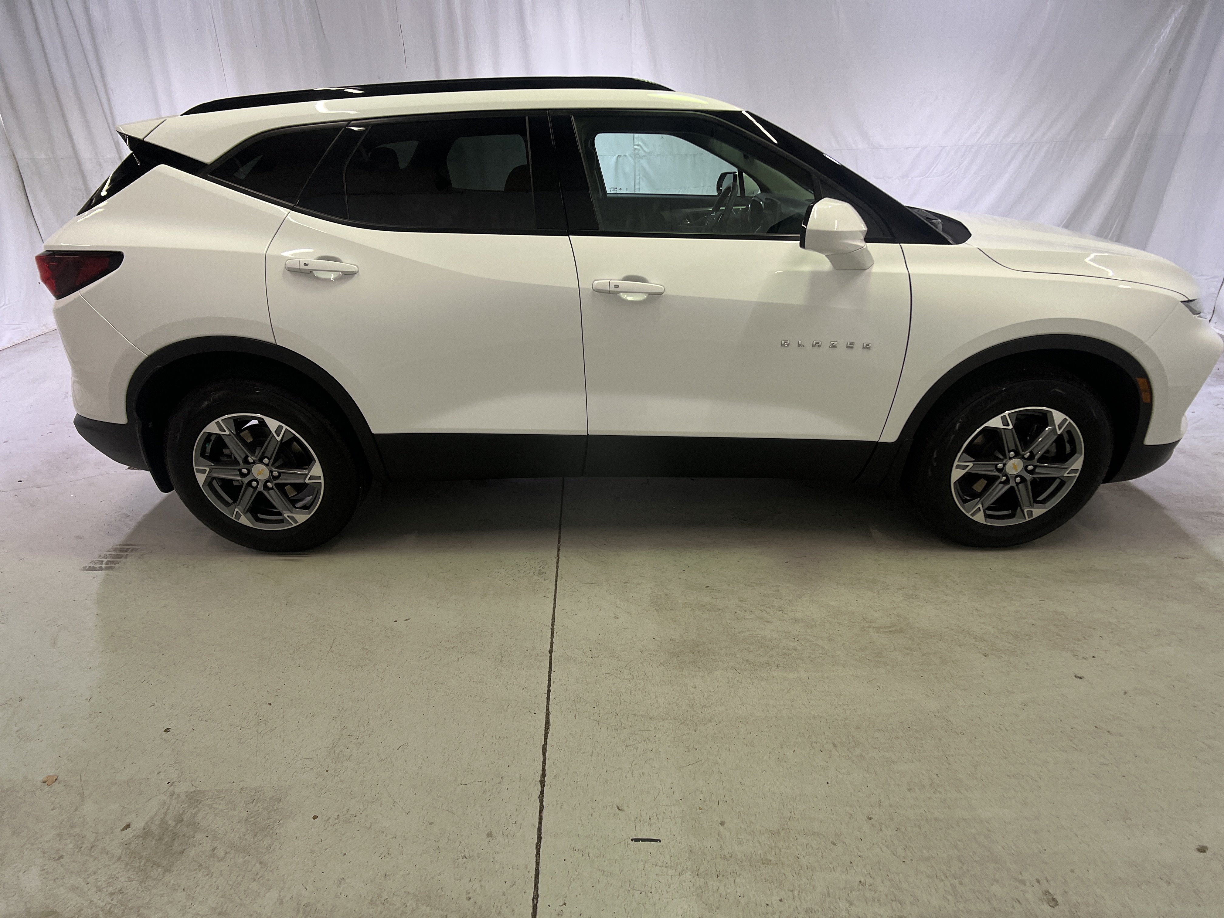 Certified 2023 Chevrolet Blazer LT w/ Convenience Package FWD image 12