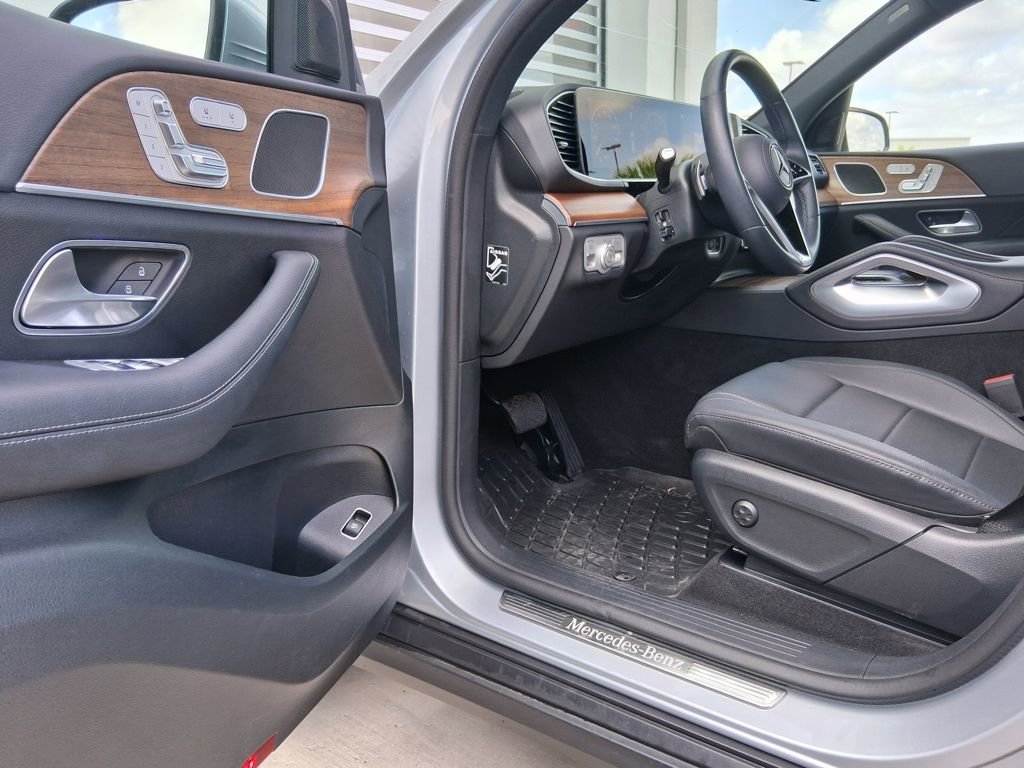 Certified 2025 Mercedes-Benz GLE 350 4MATIC image 16