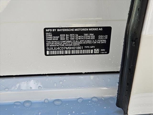 Used 2021 BMW X5 M50i w/ Premium Package image 25