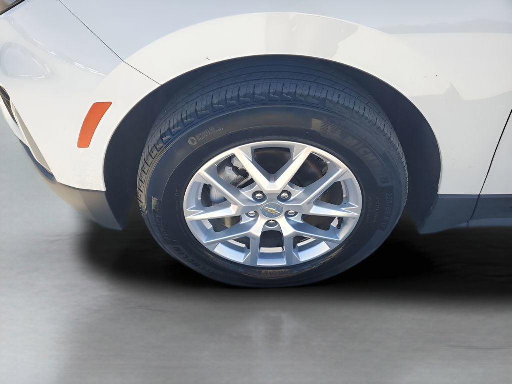 Used 2023 Chevrolet Equinox LT image 18