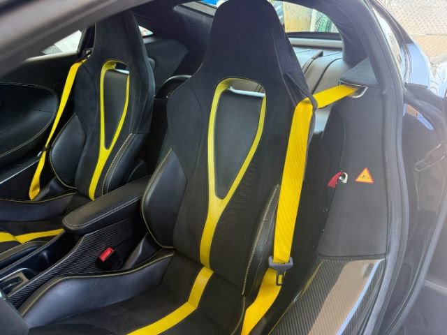 Used 2018 McLaren 570S RWD image 26