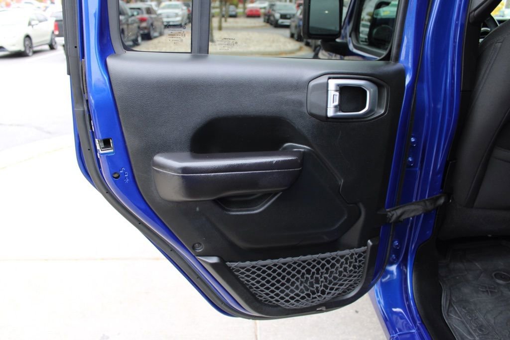 Used 2018 Jeep Wrangler Unlimited Sport S image 24
