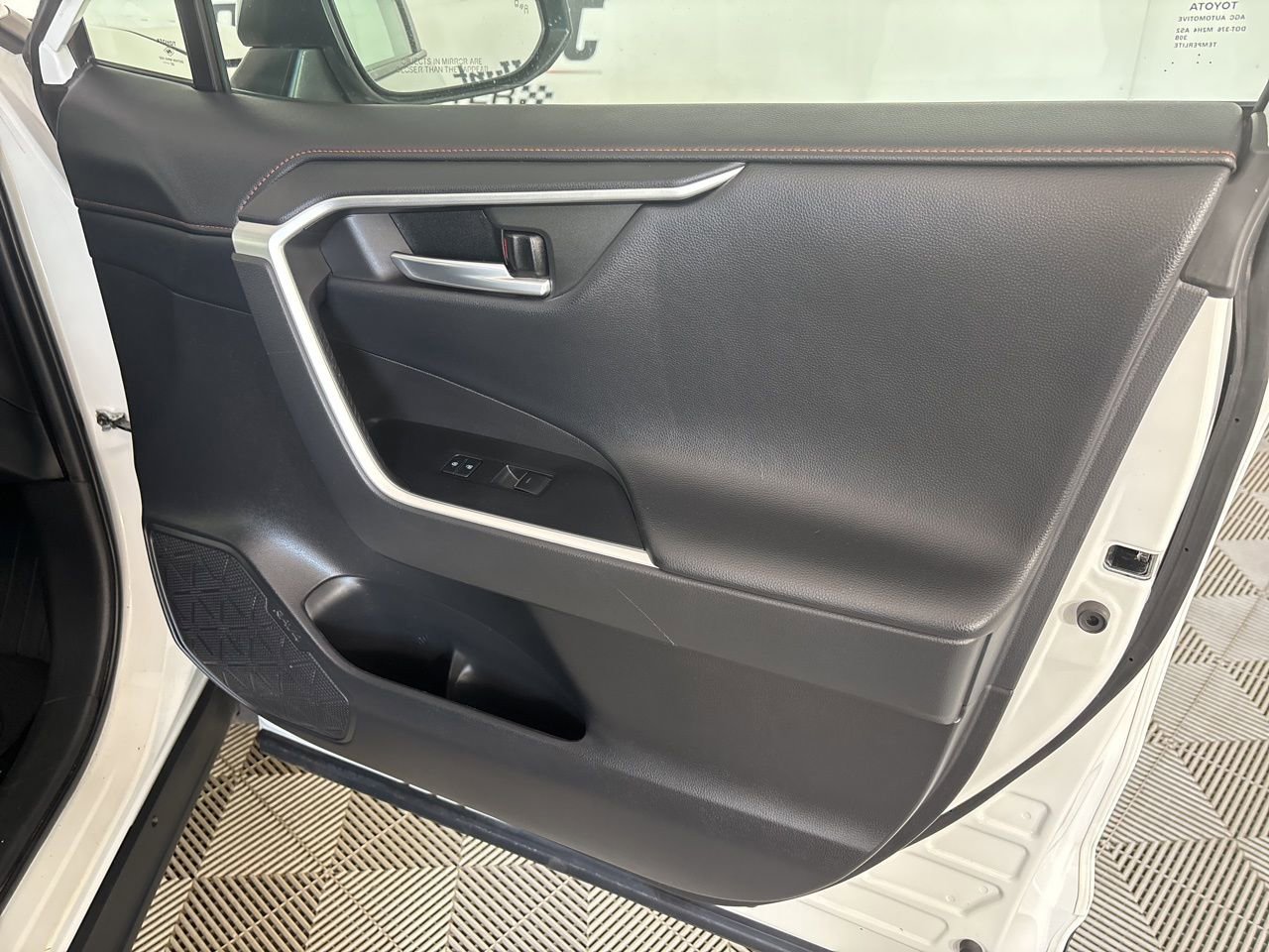 Used 2023 Toyota RAV4 Adventure image 24