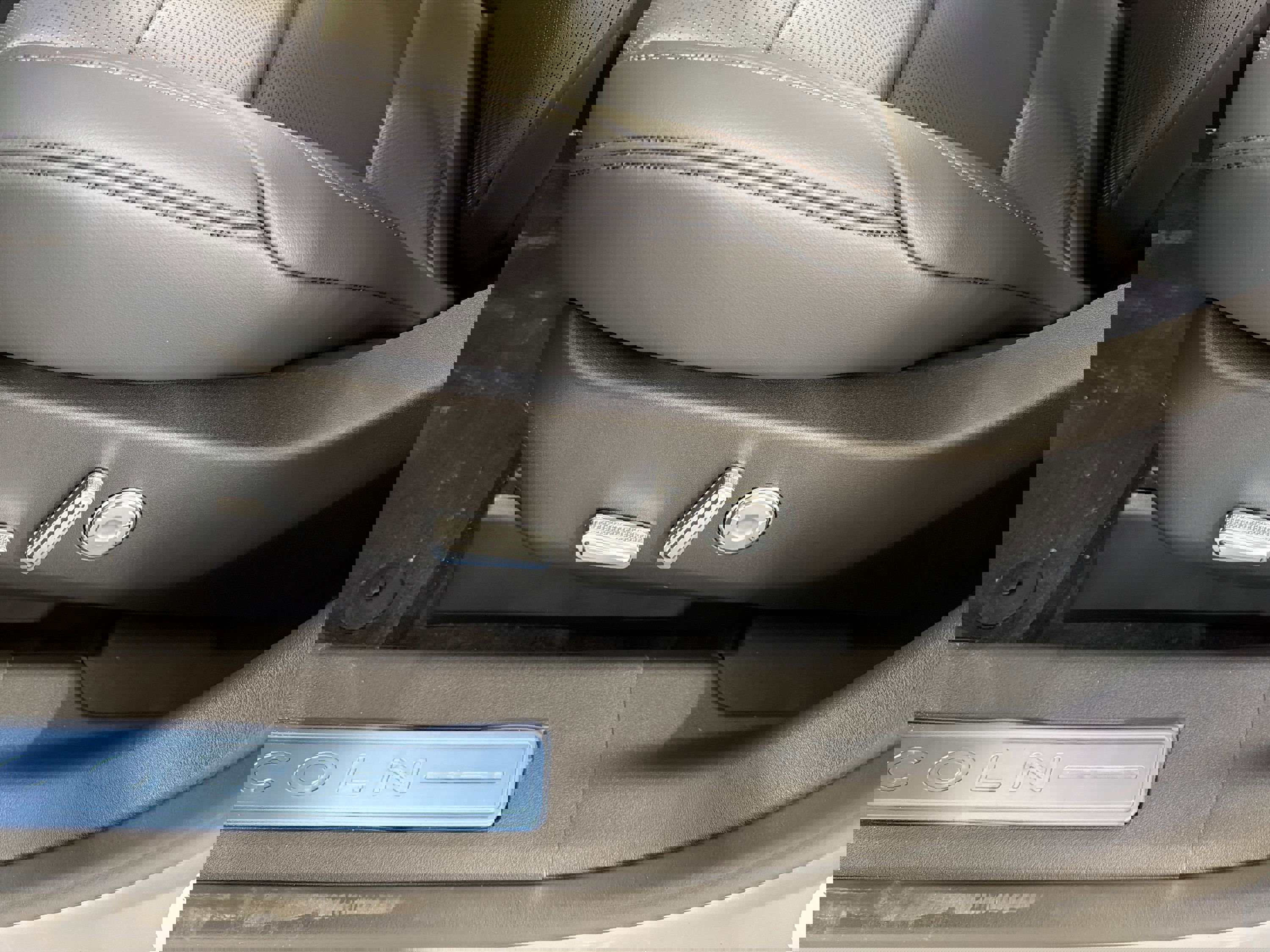 New 2026 Lincoln Nautilus Premier AWD/4WD image 11