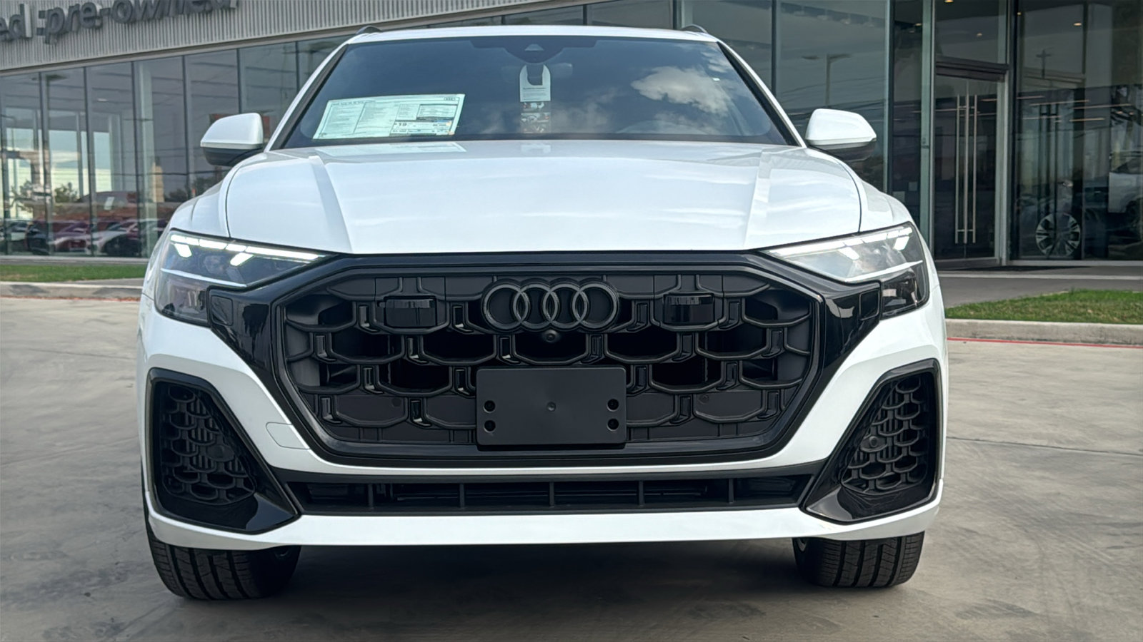 New 2026 Audi Q8 Premium Plus image 2
