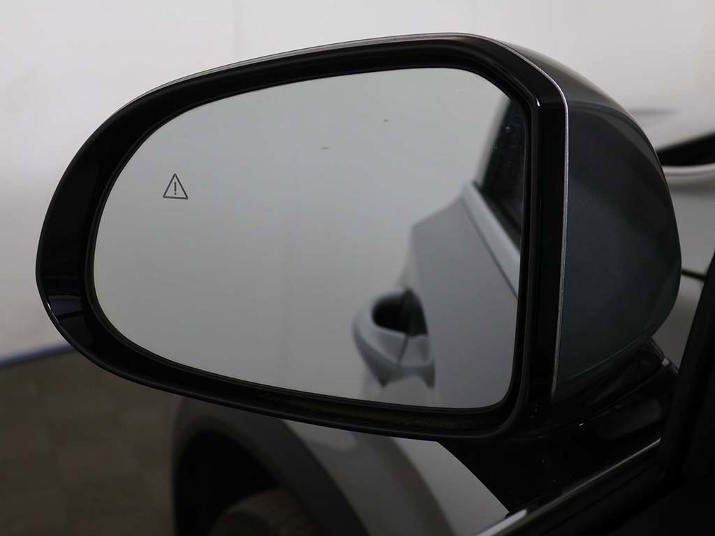 Certified 2023 Hyundai Santa Fe SEL AWD/4WD image 33