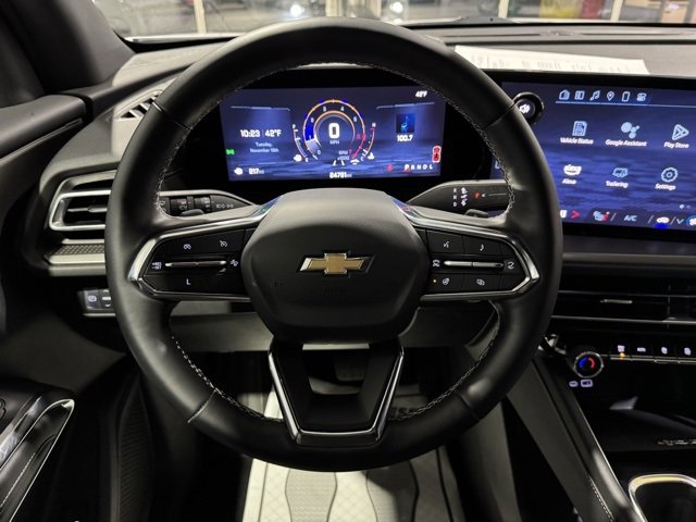 Used 2025 Chevrolet Traverse LT image 20