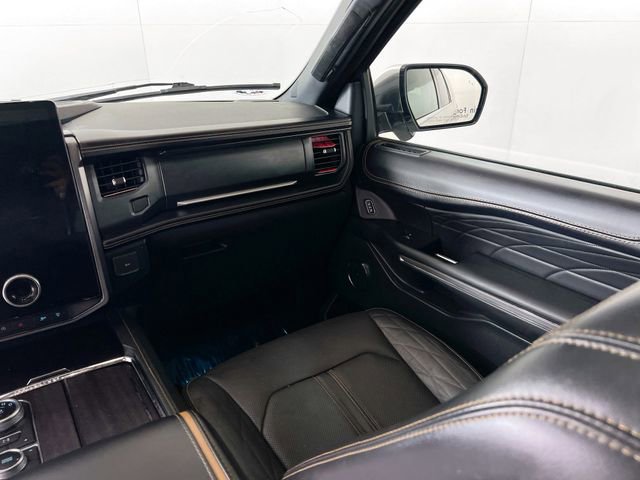 Used 2022 Ford Expedition Max Platinum AWD/4WD image 32