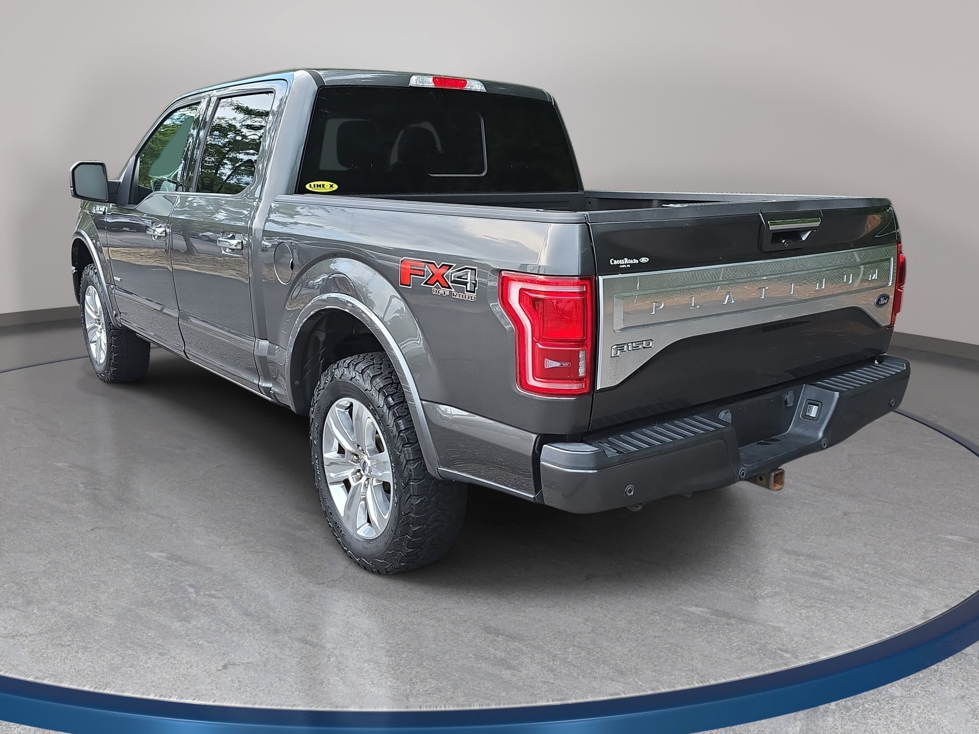 Used 2015 Ford F150 Platinum w/ Equipment Group 701A Luxury AWD/4WD image 7